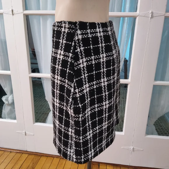 Storia Tweed Mini Skirt Size Medium - Picture 2 of 4